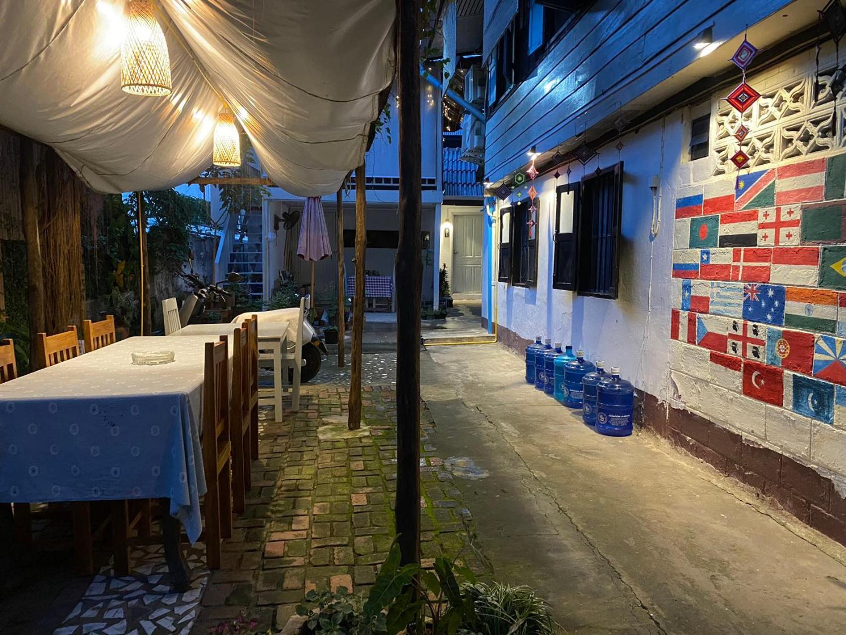 Khonesavane Hostel Luang Prabang Exterior foto